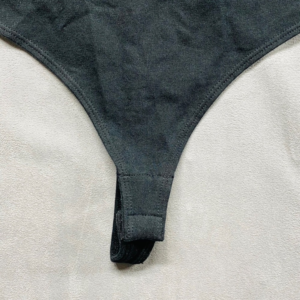 Universal Thread Black Ribbed V Neck Short Sleeve Thong Bodysuit Size S - Picture 7 of 9